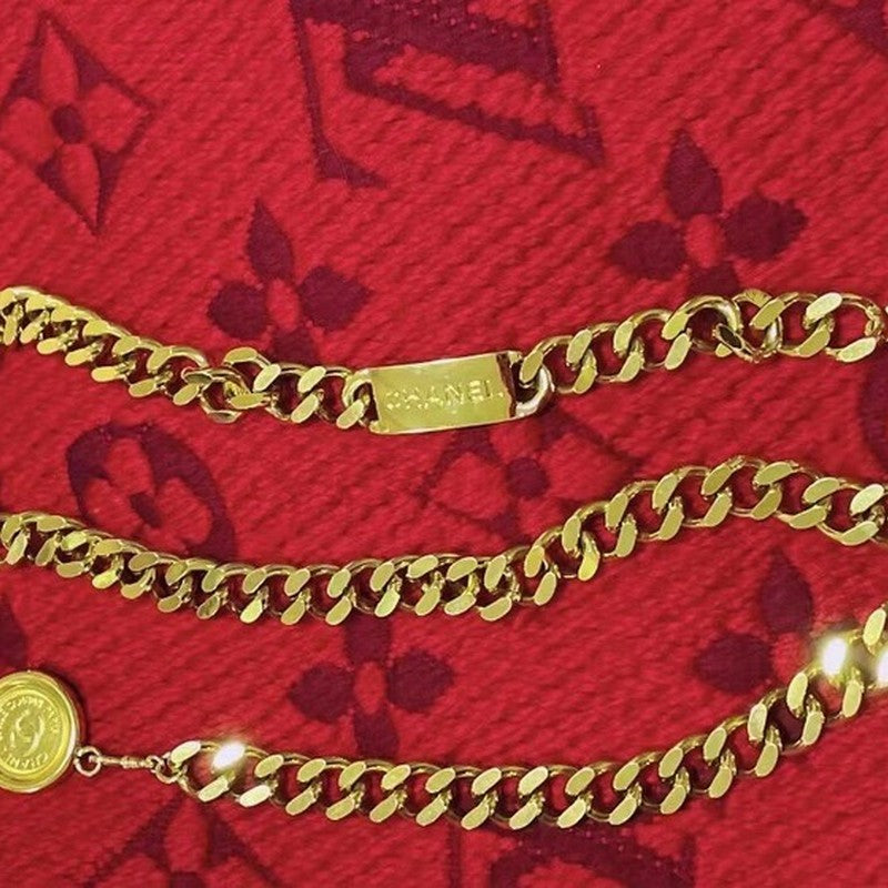 18K  Chanel Gold Vintage Necklace